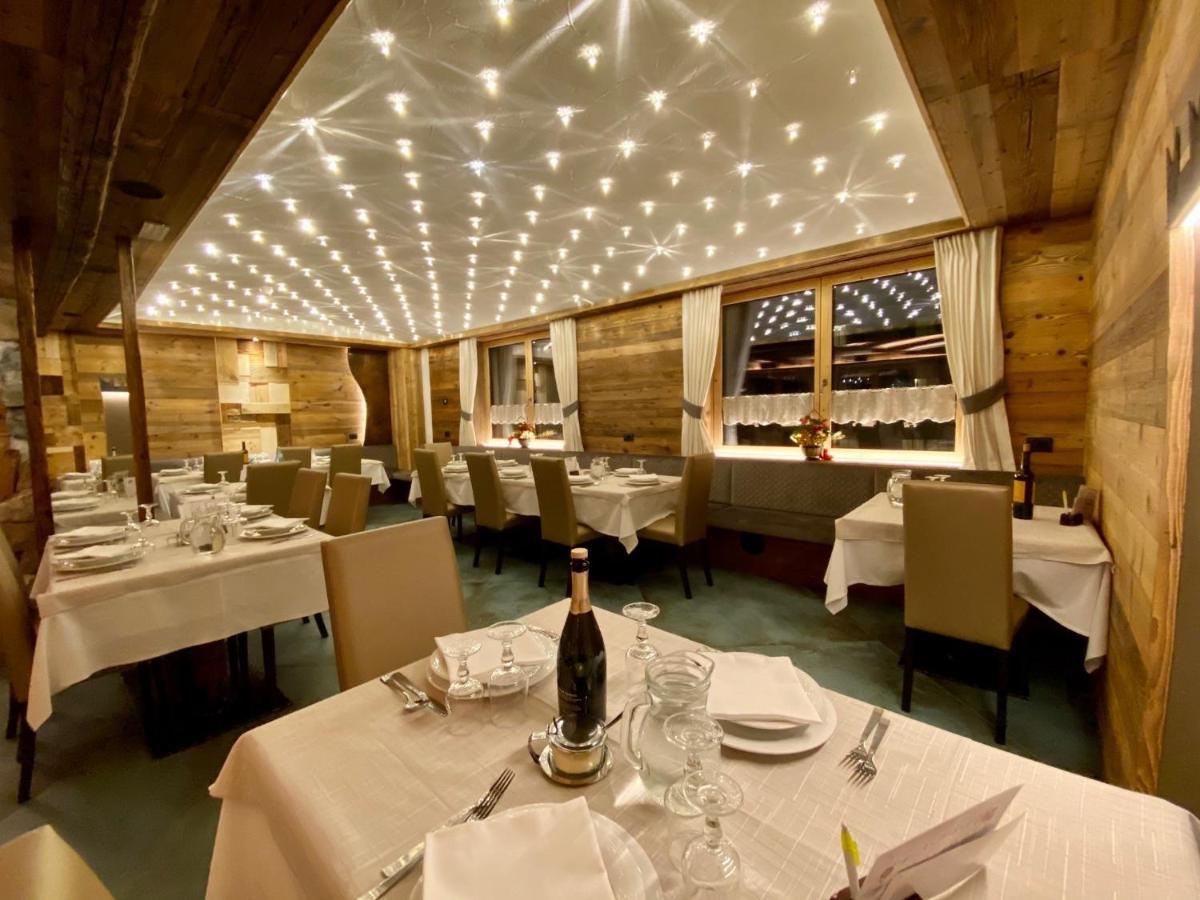 Hotel Laurino Pozza di Fassa Exterior foto