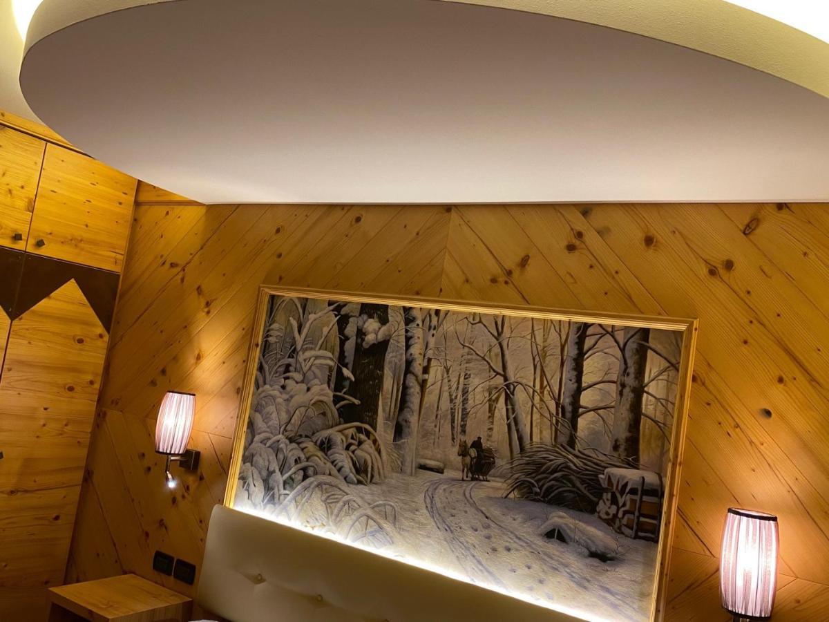 Hotel Laurino Pozza di Fassa Exterior foto