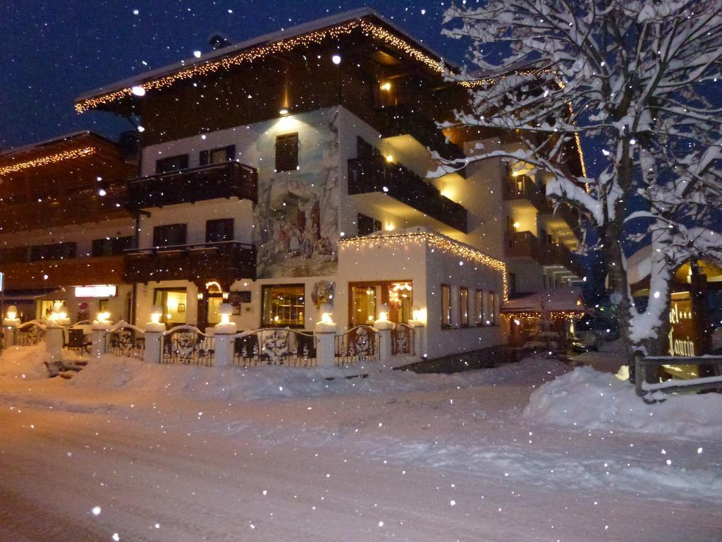 Hotel Laurino Pozza di Fassa Exterior foto