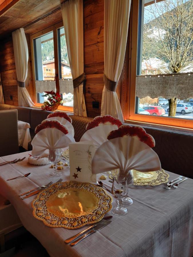 Hotel Laurino Pozza di Fassa Exterior foto